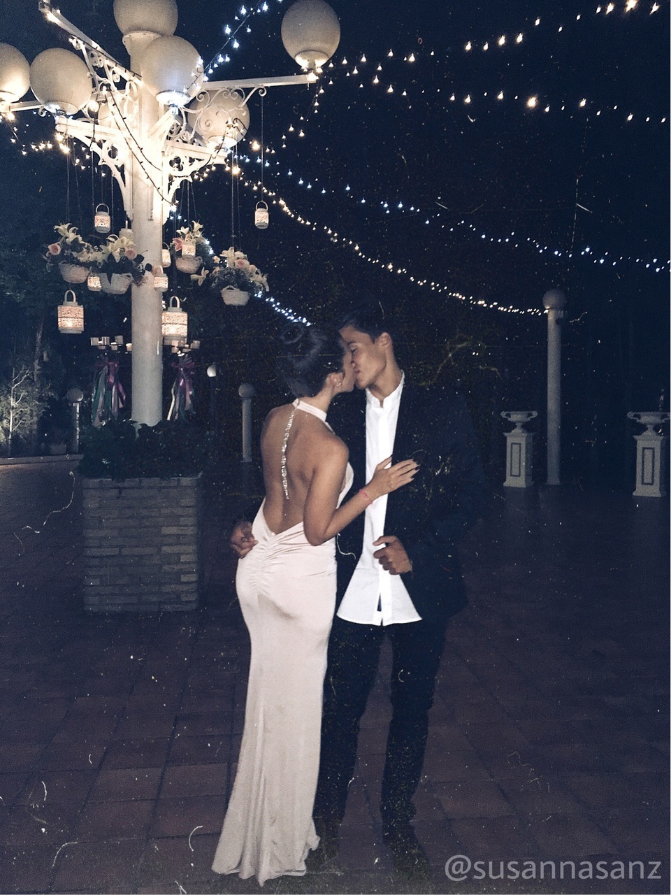 kiss, love, lights and in love