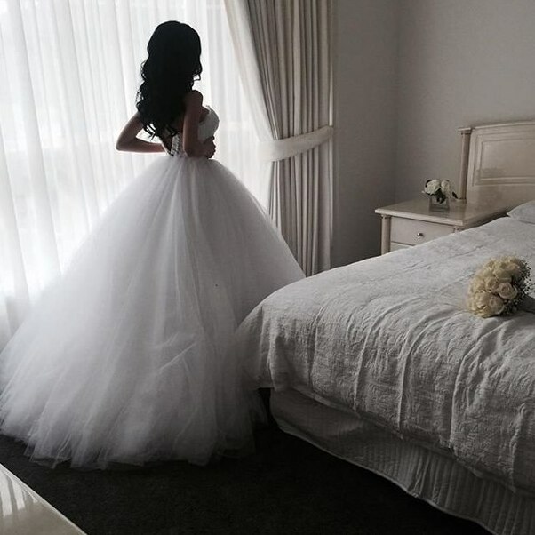 room, amazing, roses and bride
