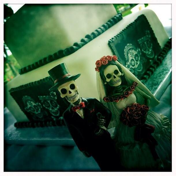 skuls, cute, wedding cake and i like it