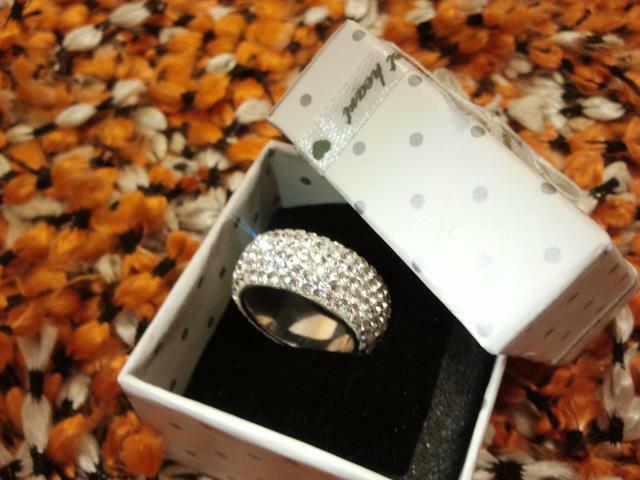 daimond, rings, engaged and wow