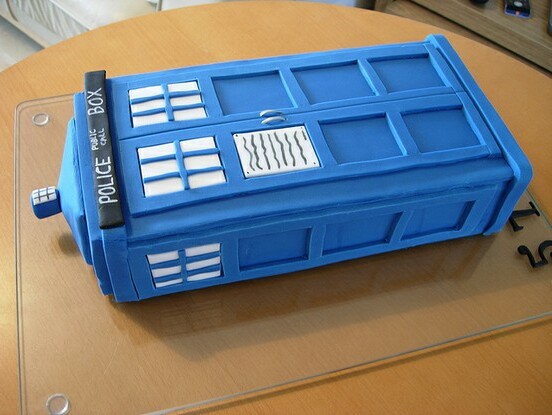 police box, black and white