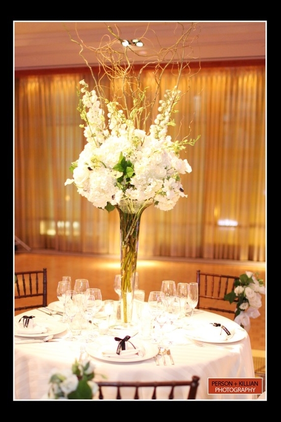 flowers and wedding table decoration