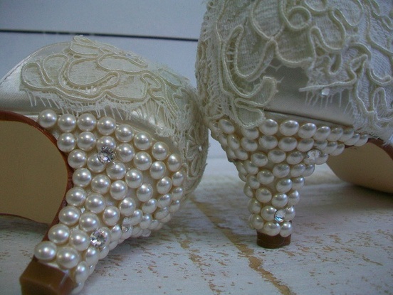 wedding shoes, pearls and lace shoes