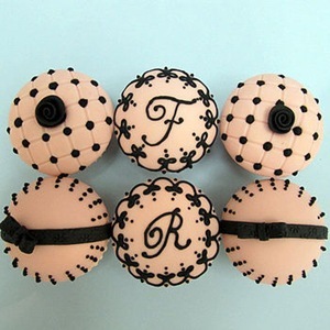 letters, sugar, cupcakes