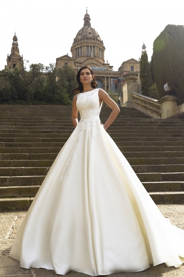 barcelona campaign, wedding dress, formal gowns and bridal dresses