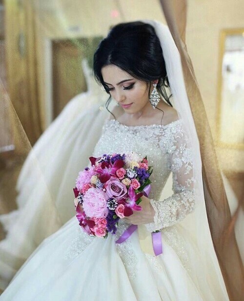 wedding dress and wedding day