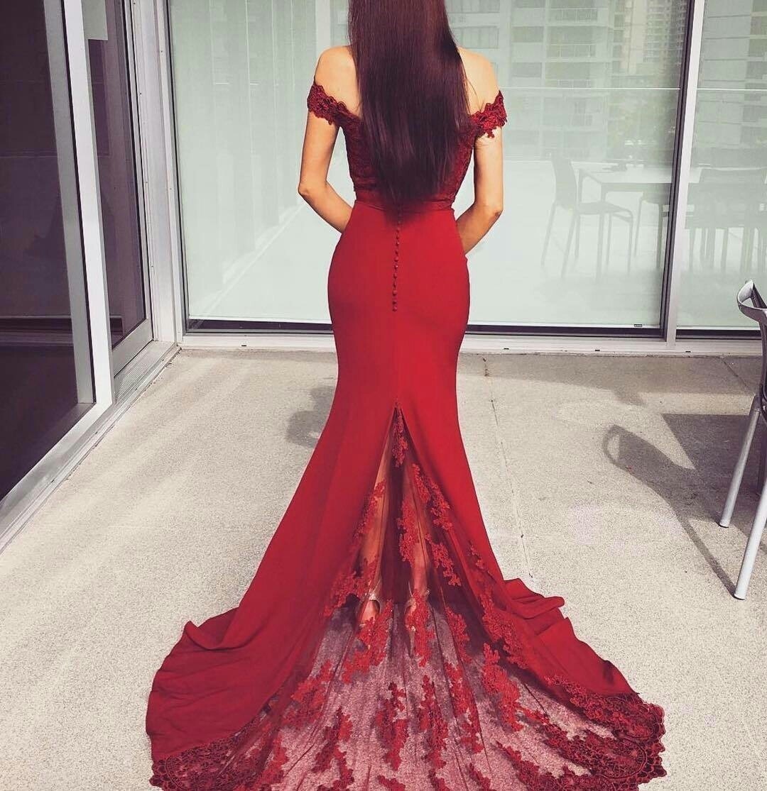red, Prom, shopping and tumblr girl