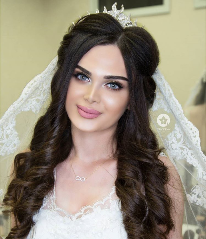 bik, hairstyle, ملكة and photographe