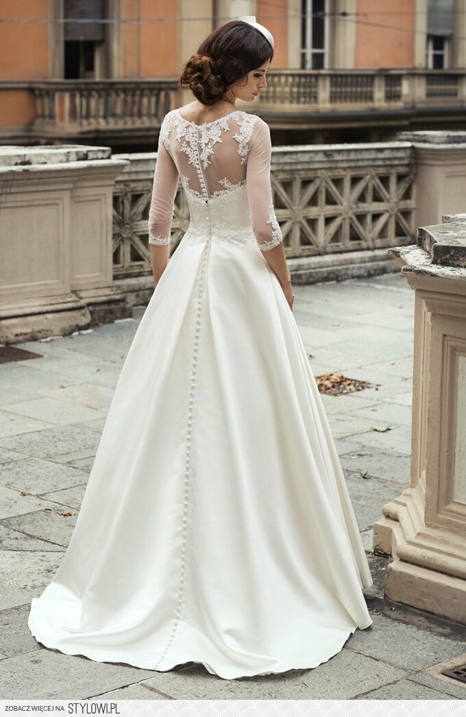 hairstyle, lace, dress and maxi