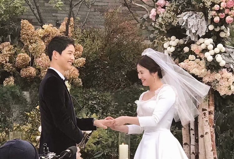 dots, songhyekyo, groom and bride
