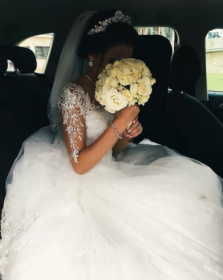 bride, classic, white wedding dress and princess