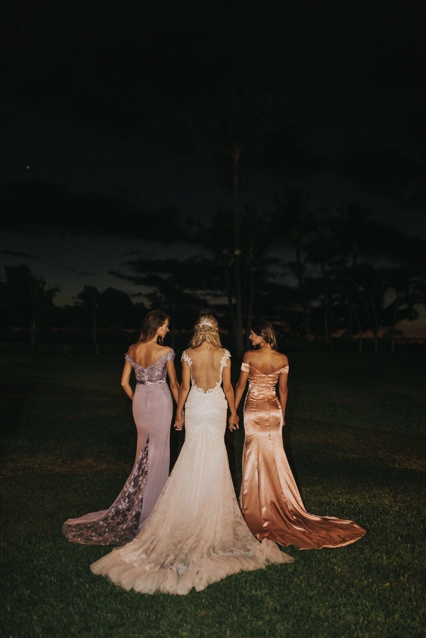Honolulu, bride, dress and trip