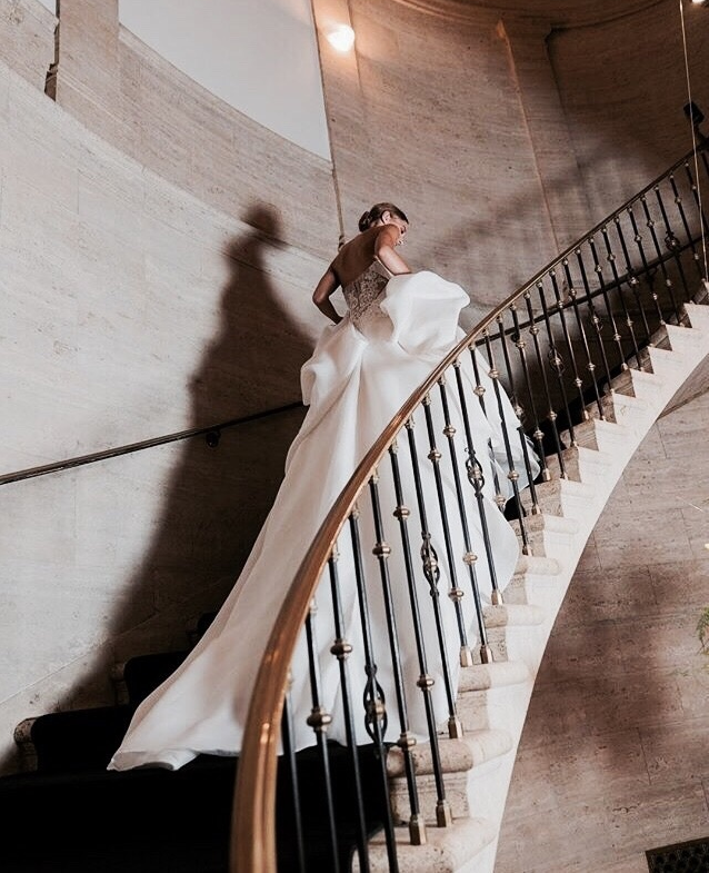chic, kiss, white and fashion