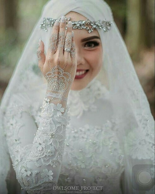 wedding dress