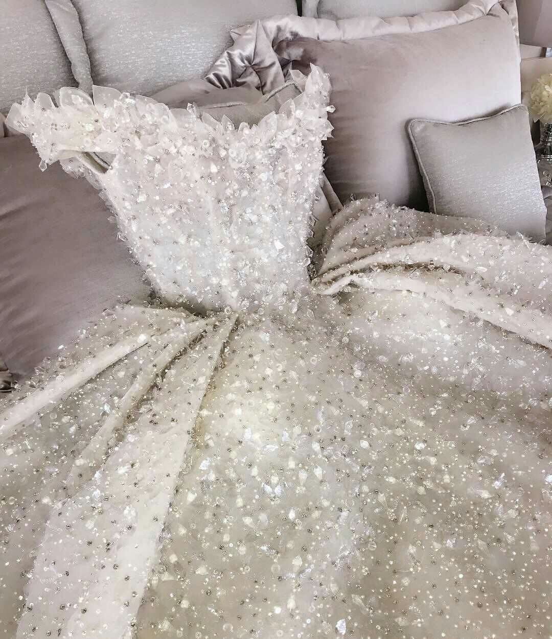 wedding gown, luxury wedding dress and wedding dress