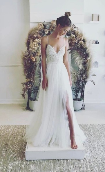 lace wedding dress, bride and wedding photo