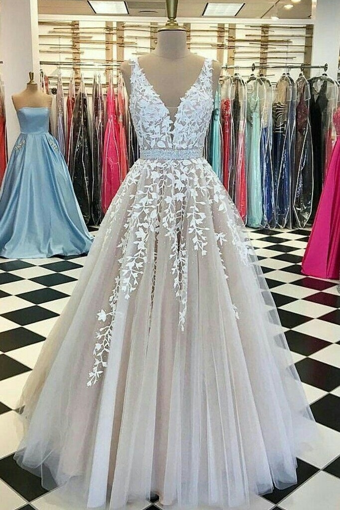 wedding dress, style and fashion