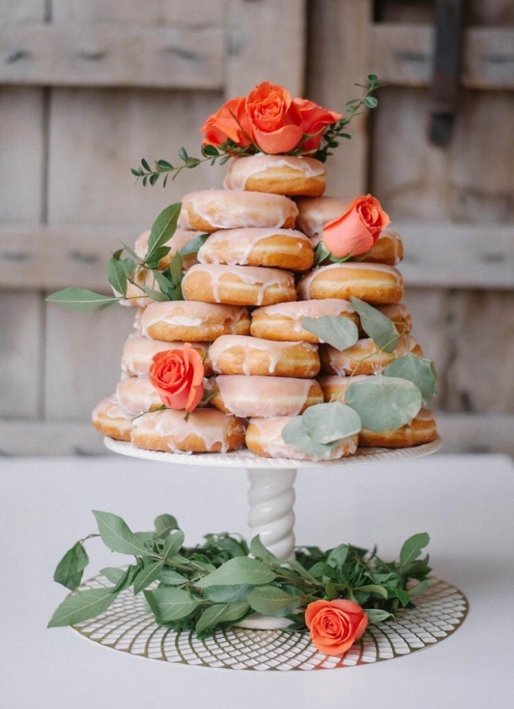 donuts, fall boho wedding, roses and dream wedding