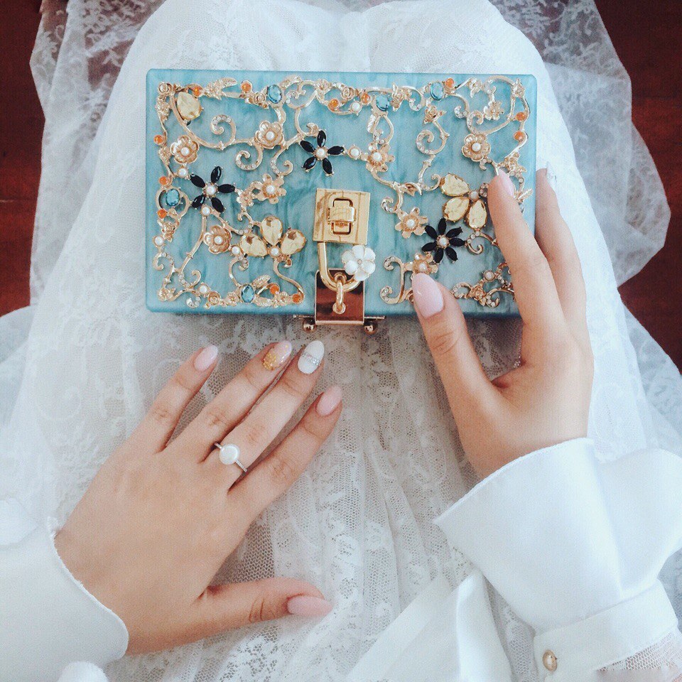 fashion, accessorize, flowers and elegance