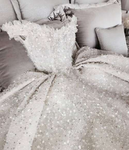 city, love, fashion and wedding dress