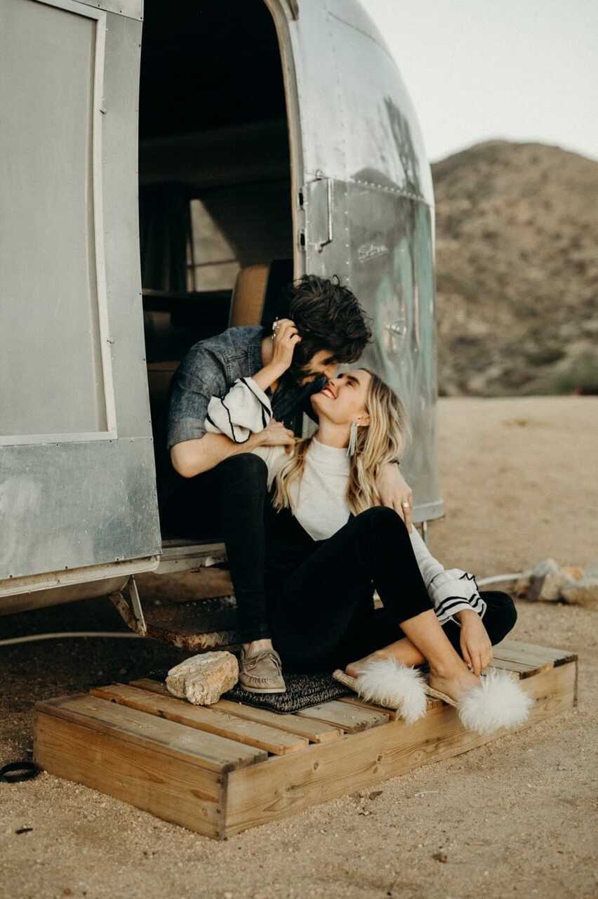 couple, engagement photography, kiss and love