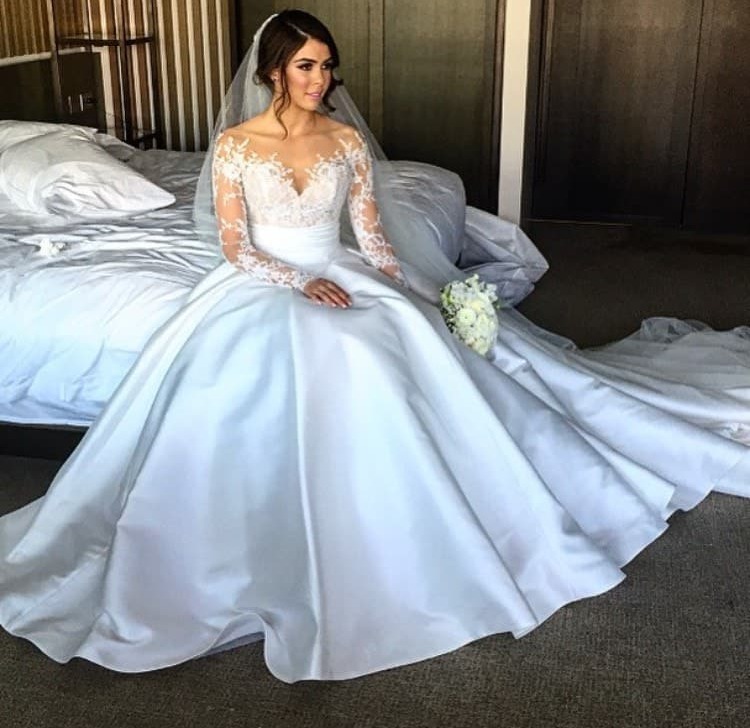 long sleeves, bride, bridal dress and wedding dress