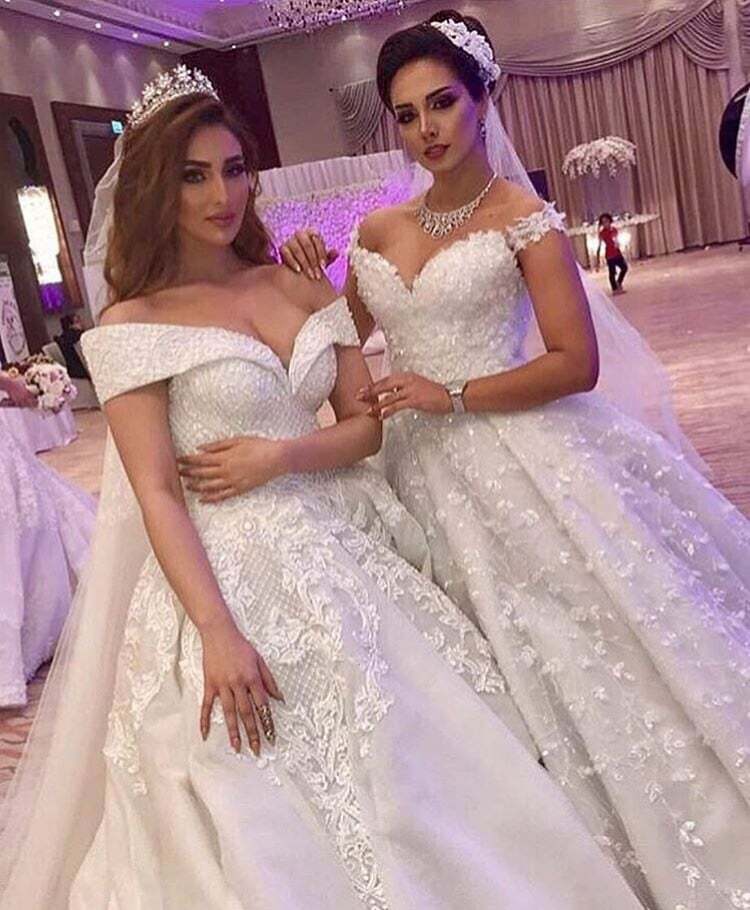 bride and best friend