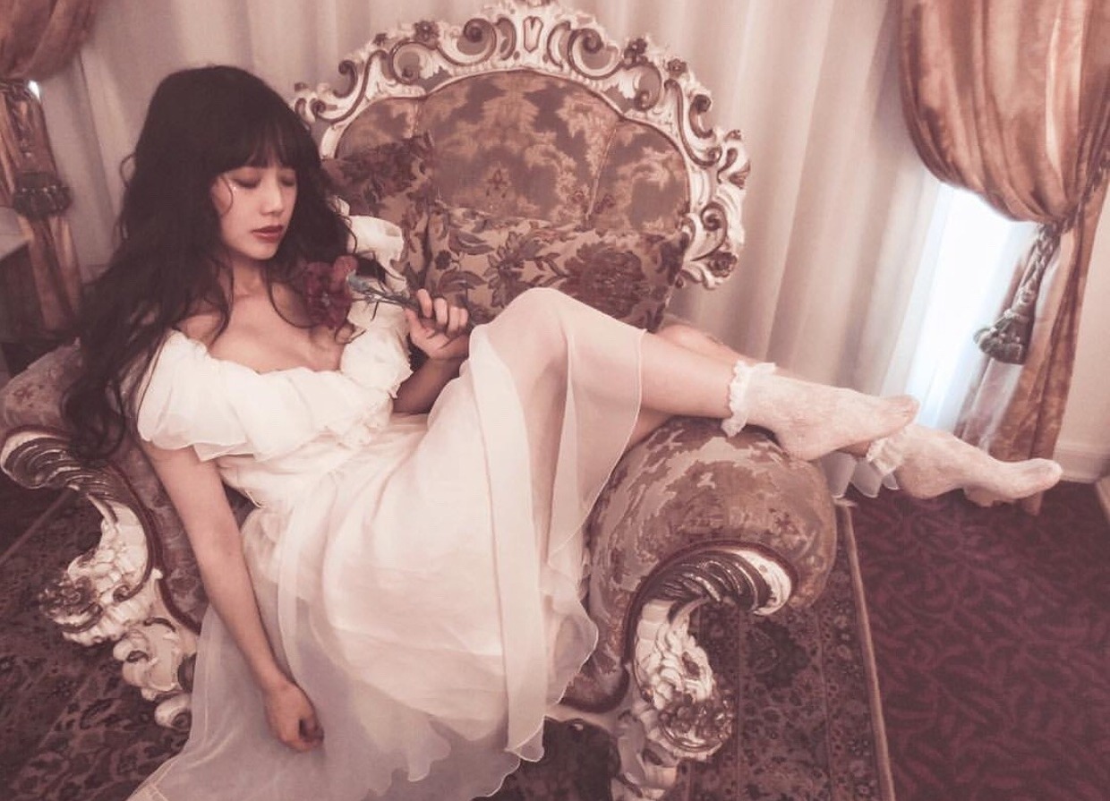 aesthetic, rococo, vintage and white