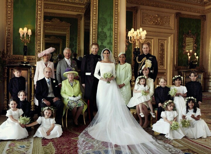 couple, meghan markel, dress and royal wedding