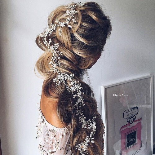 flowers, braid, hair goals and blonde