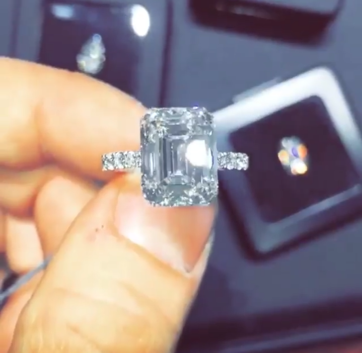 engagment rings, diamonds, wedding day and wedding dress