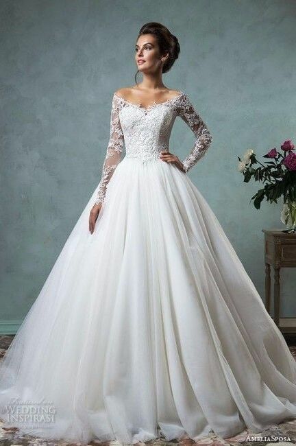 white, dentelle and dress