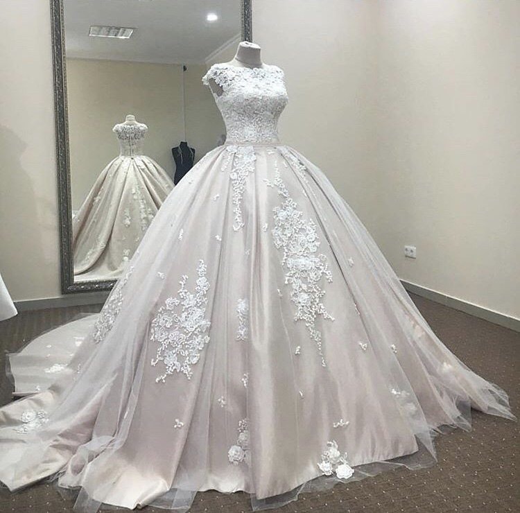 love, princess, Queen and wedding dress