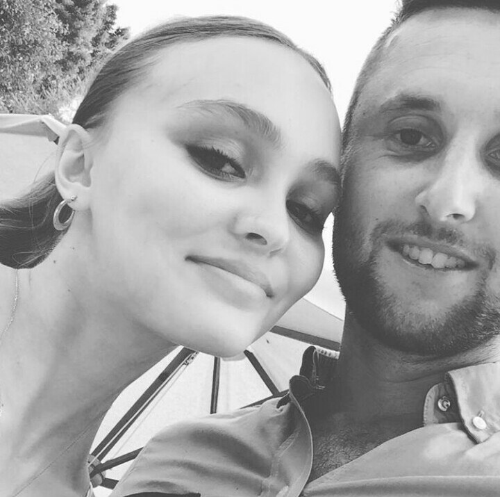 lily-rose melody depp, lily rose depp, b&w and black and white
