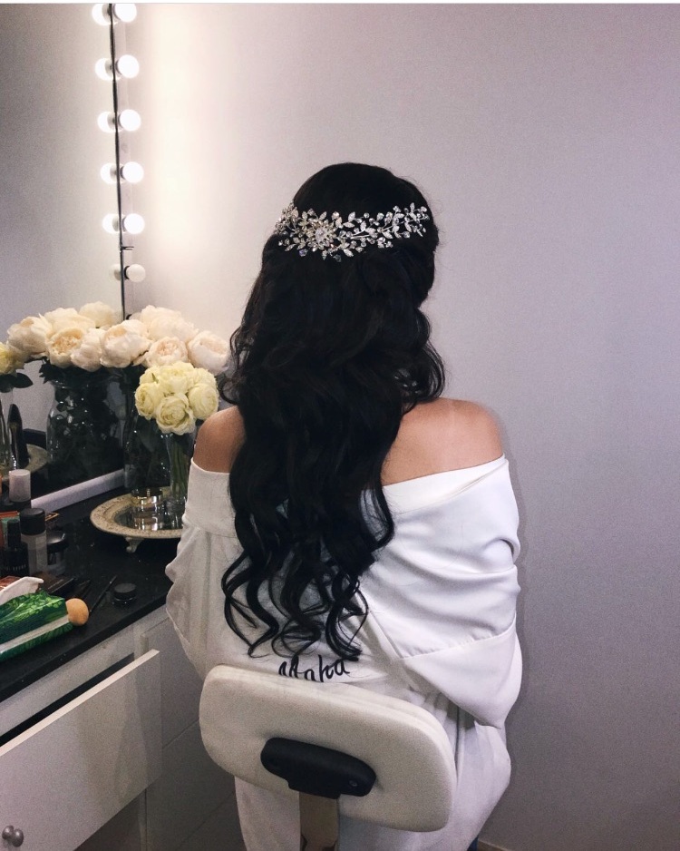 back, hairstyle, classy and feminism