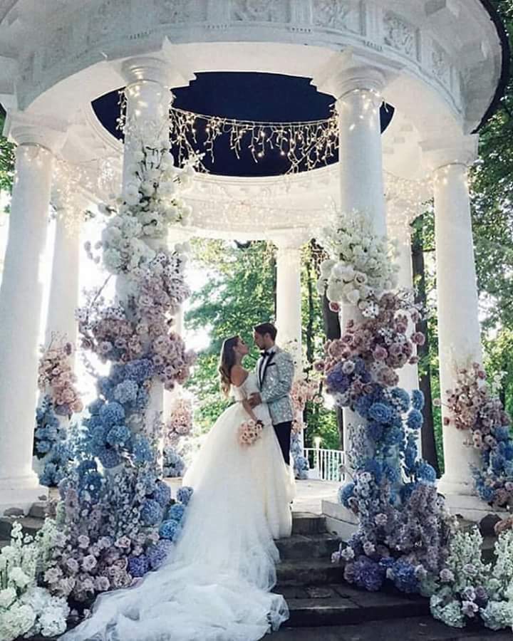 groom, bride, decorations and wedding goals