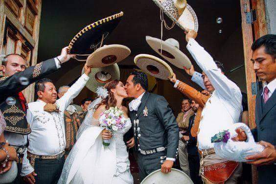 kisses, bride and party