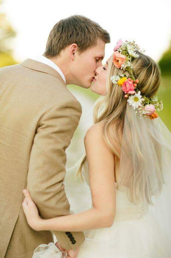 groom, bride, tumblr and flower crown