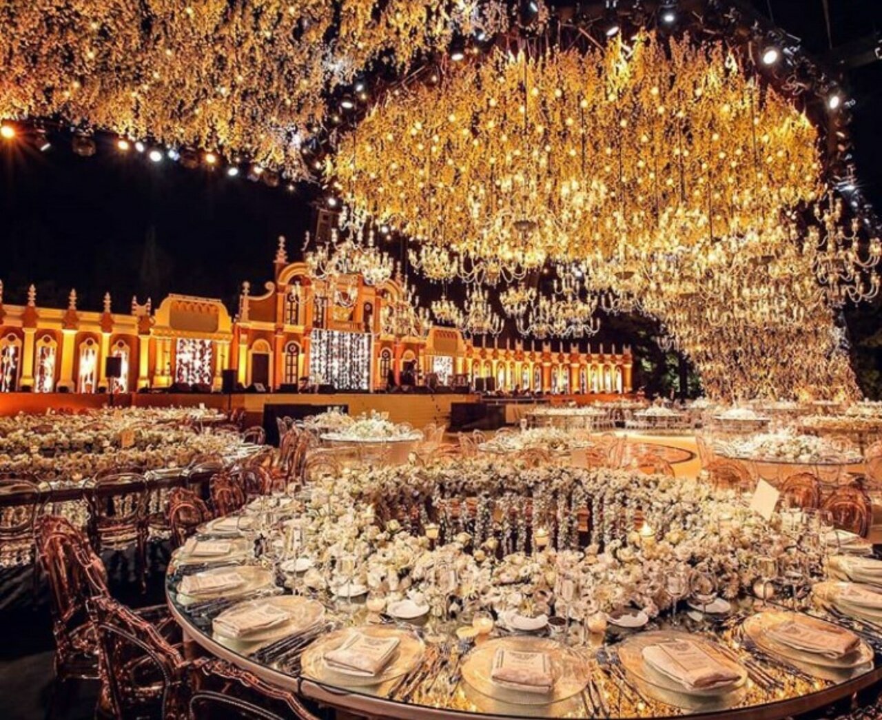 wedding location, fashion, dinner and style