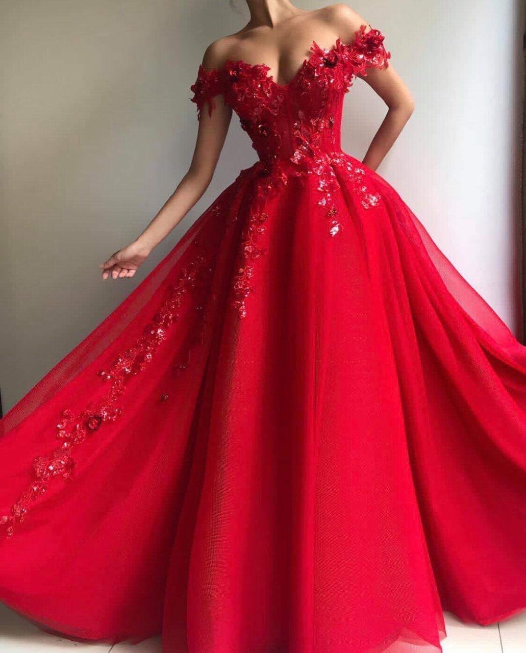 woman, marry, marriages and dress