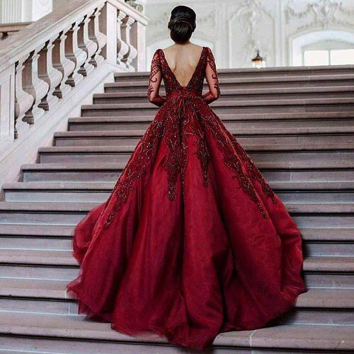 henna and dress