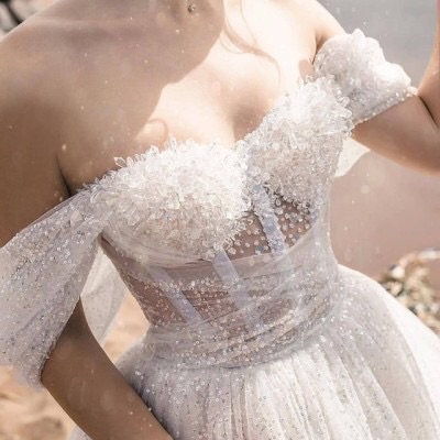 dresses, gowns and ​vestidos