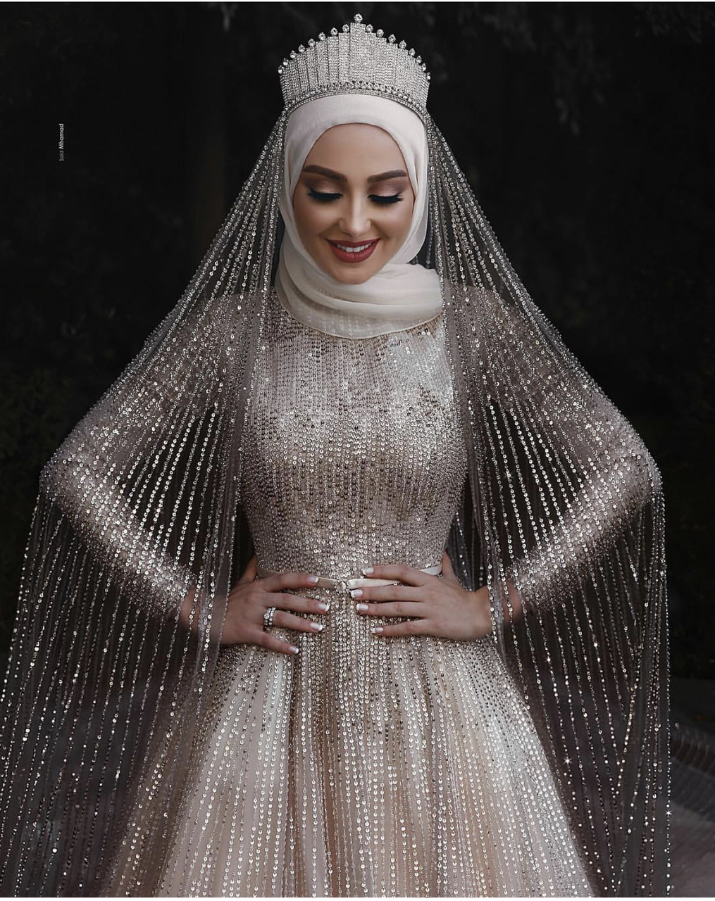 smile, paillettes, voile and beautiful