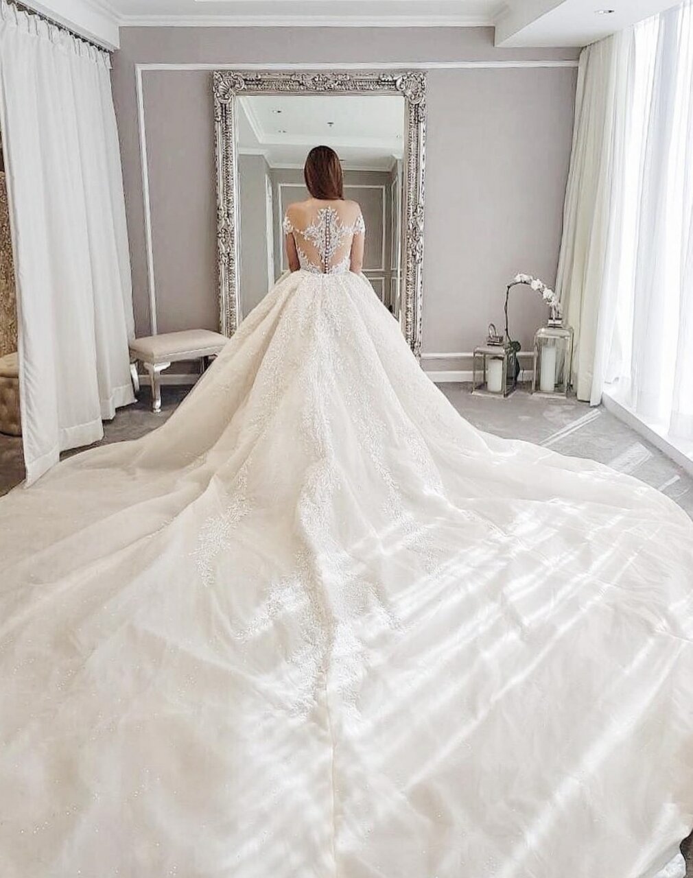 Queen, style, fairytale and luxury