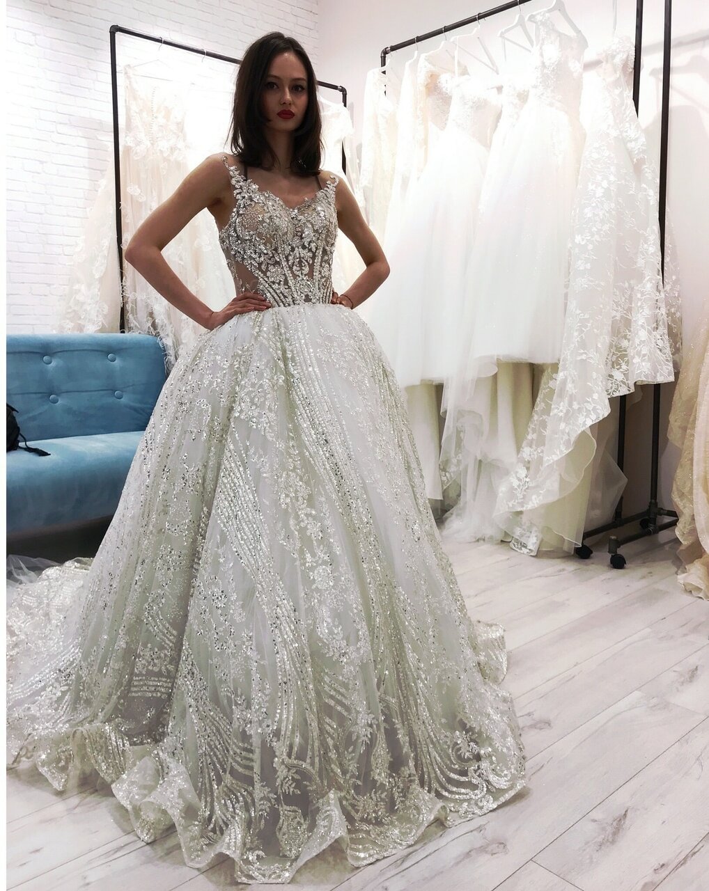 model, dress, family and particolar