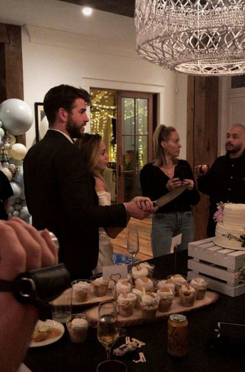 miley cyrus, tish cyrus and liam hemsworth