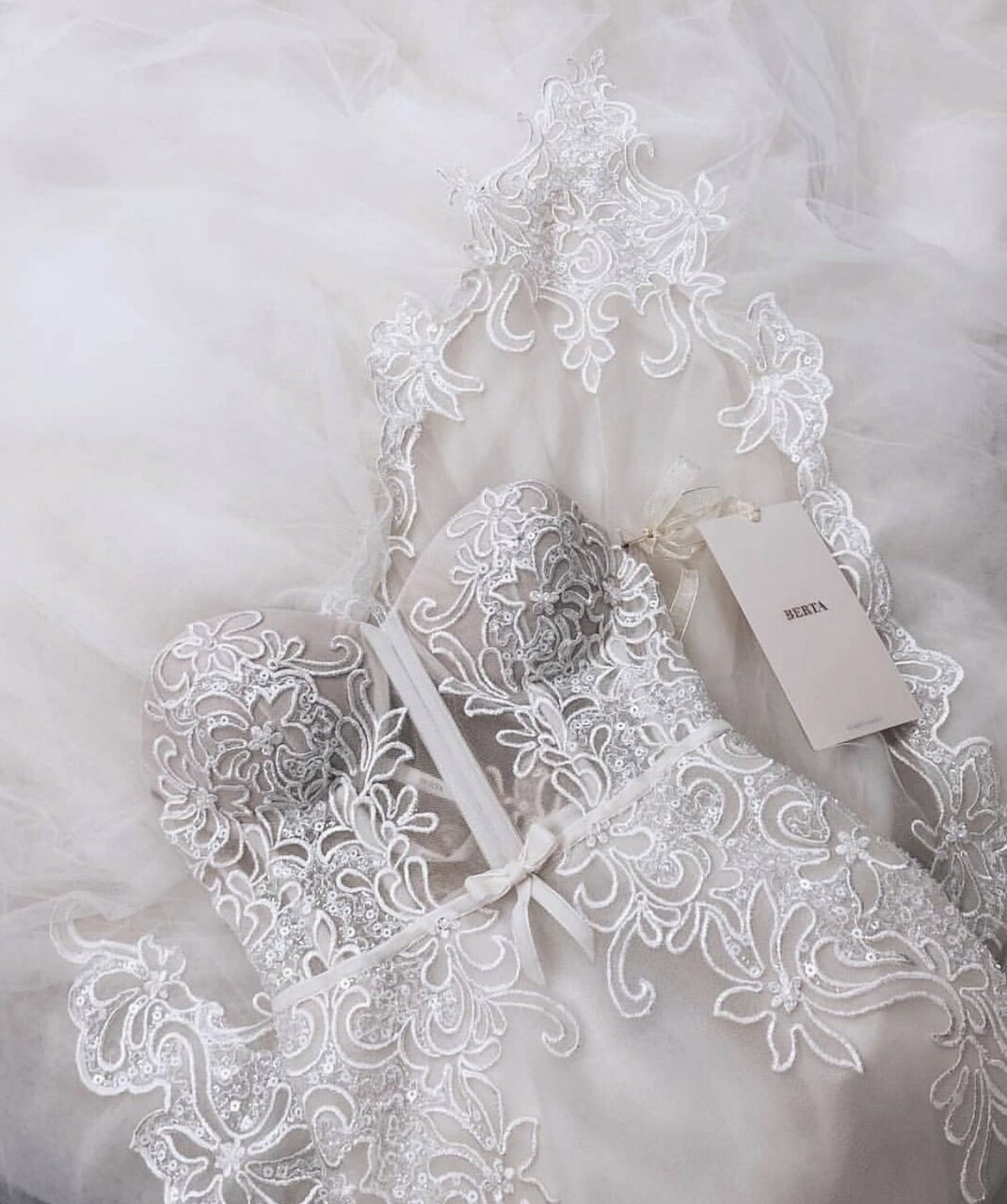 sparkles, Prom, dress and white