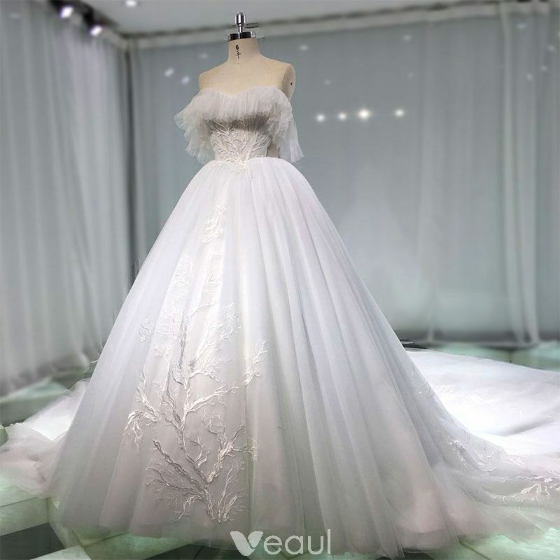 bride, bridal, a line wedding dress and white wedding dress