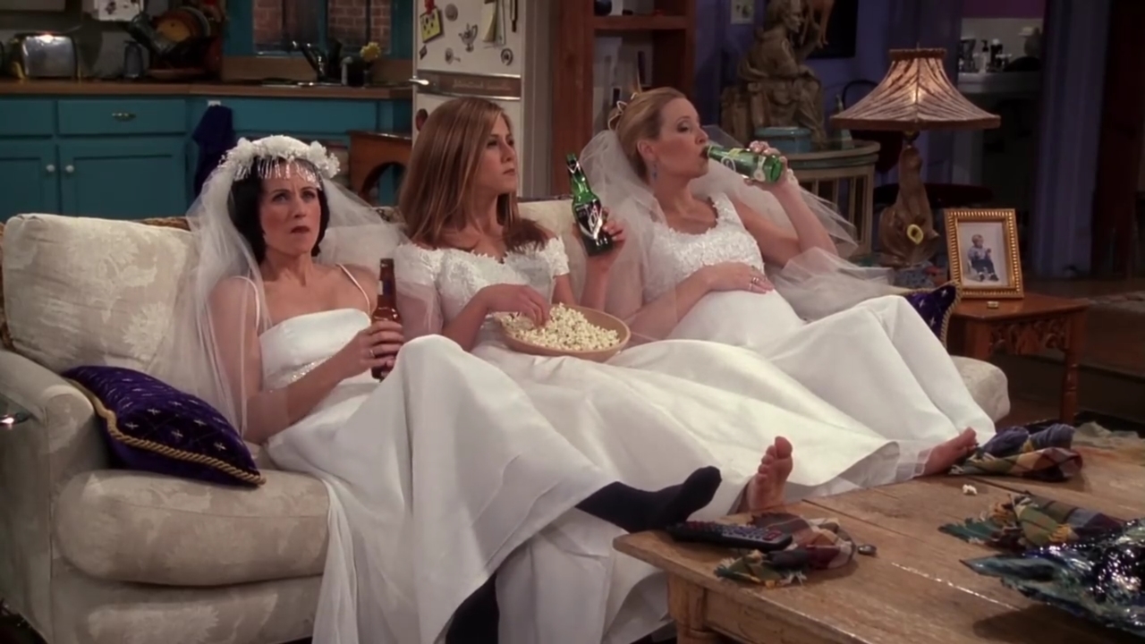monica geller, rachel green, pheobe buffay and friends