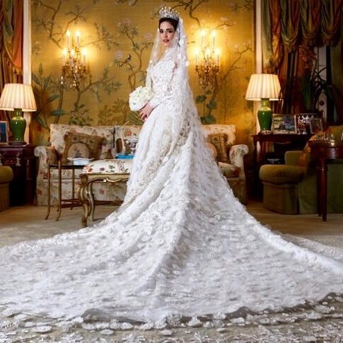 white wedding, bridal gown, fashion and haute couture